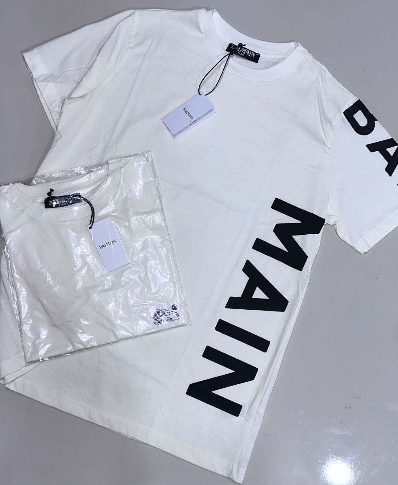 Camiseta Balmain - Preta/Branca